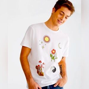 Aeropostale Celestial Mushroom T Shirt Men’s Size Large Unisex NWT